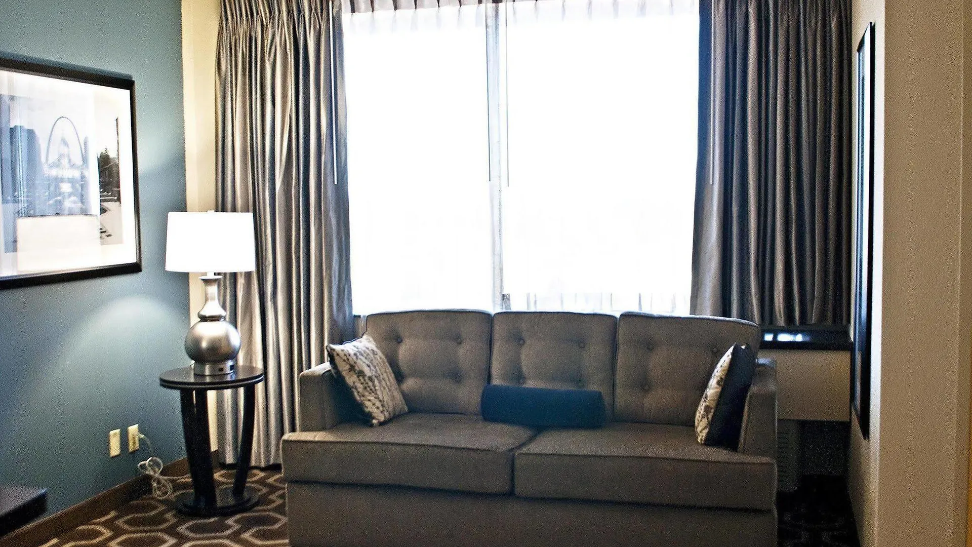 **** Hotel Embassy Suites By Hilton St Louis Airport Bridgeton United States
