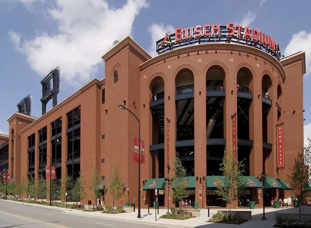 Embassy Suites By Hilton St Louis Airport Bridgeton 4*,  United States